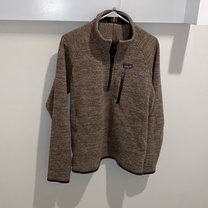 Patagonia, mens size medium, quarter zip, pale khaki